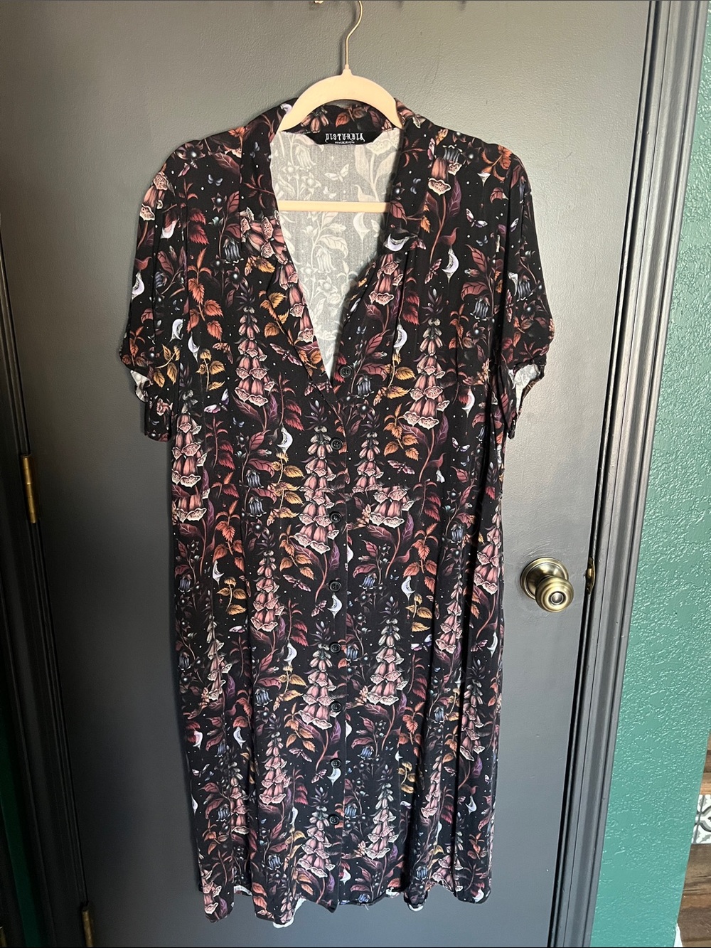 Disturbia - Foxglove Floral V-Neck Short Sleeve Shirt Dress